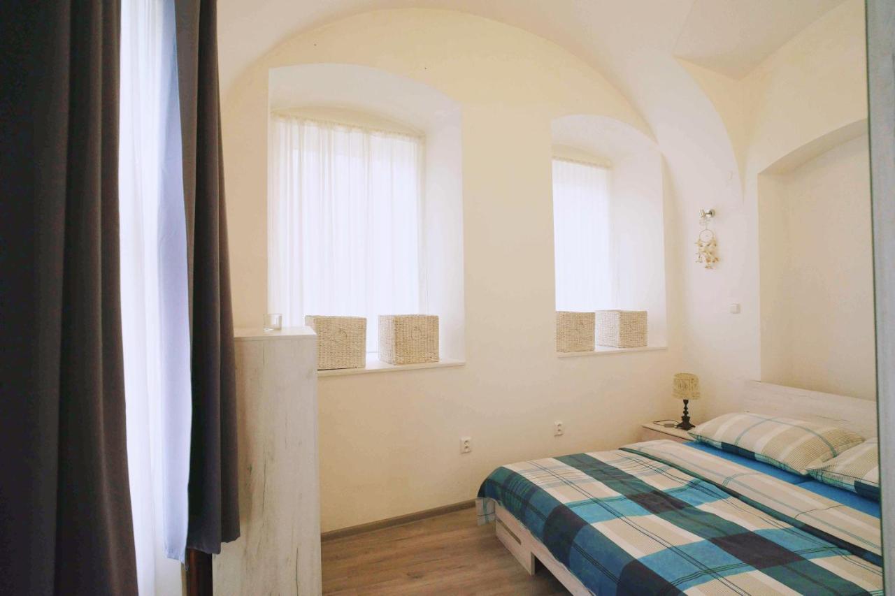 Appartement Apartman U Kostela à Loket Extérieur photo